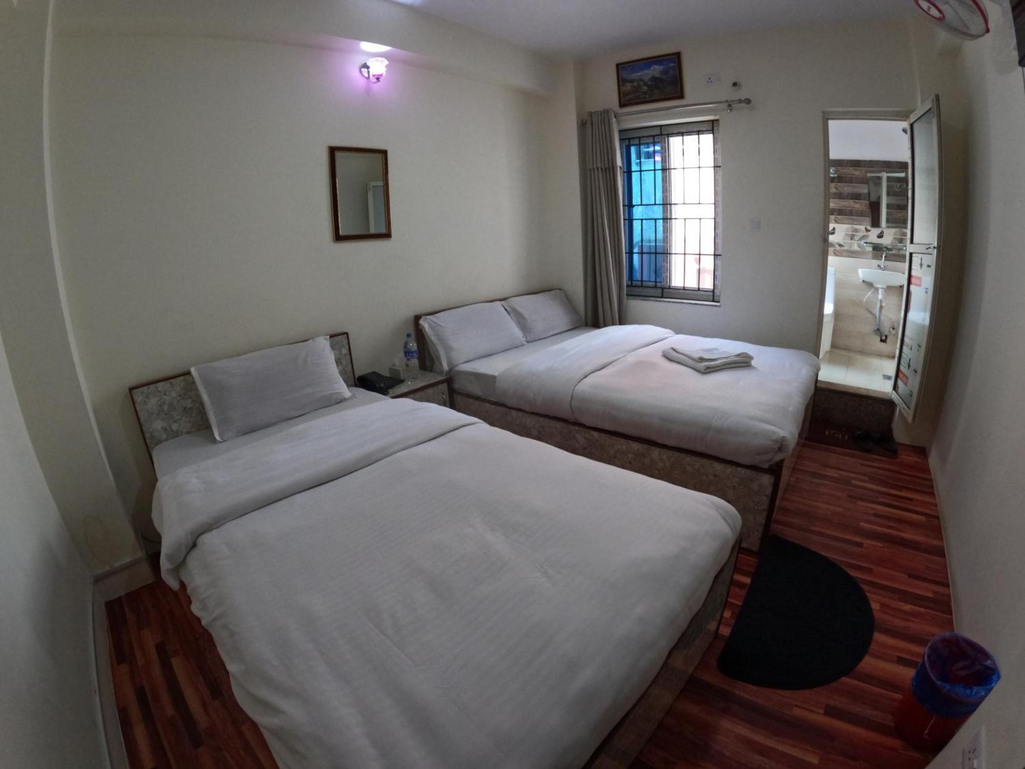 Hotel Global Village Kathmandu Esterno foto